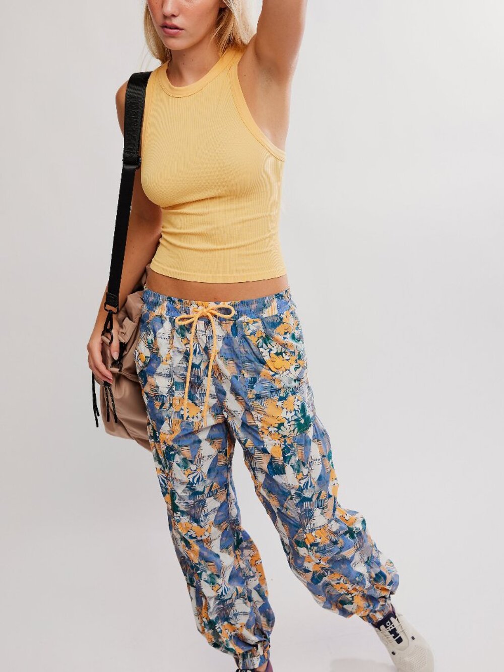 FP MOVEMENT Dynamite Tank / Light Papaya - Picture 6 of 9